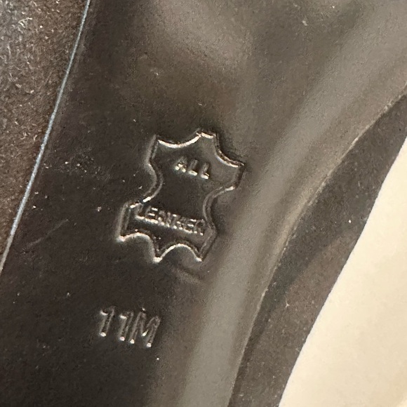 Tory Burch "Gemma" Sandals 
Slingback Shoes - Picture 7 of 7